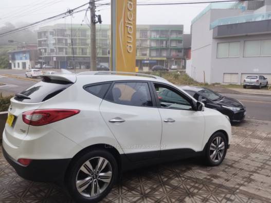 HYUNDAI - IX35 - 2016/2017 - Branca - R$ 89.900,00