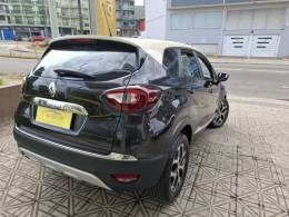 RENAULT - CAPTUR - 2017/2018 - Preta - R$ 69.800,00