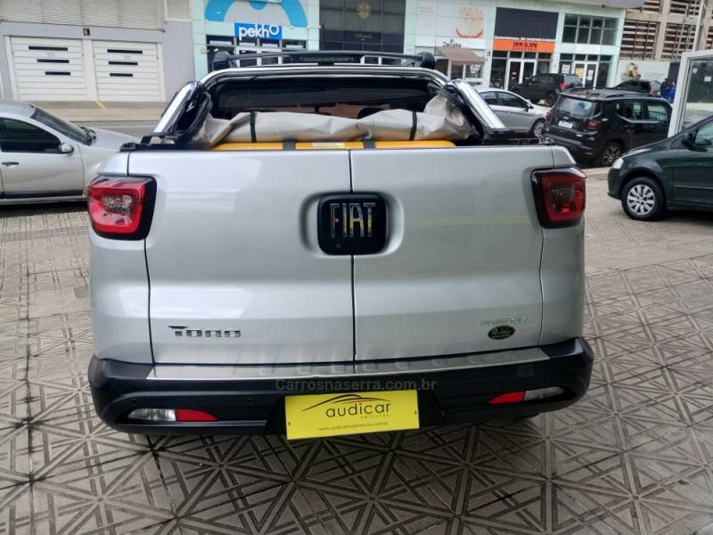 FIAT - TORO - 2018/2019 - Prata - R$ 93.800,00