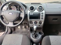 FORD - FIESTA - 2014/2014 - Preta - R$ 31.800,00