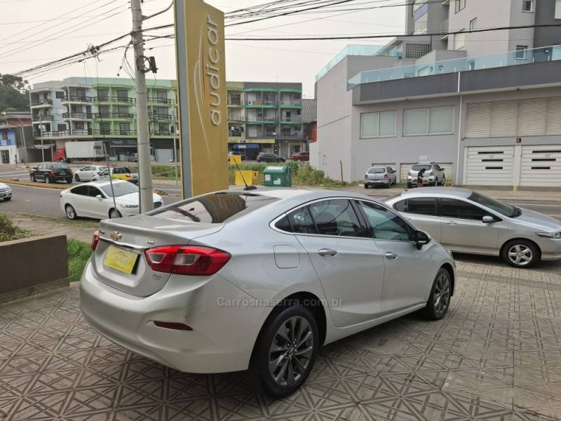 CHEVROLET - CRUZE - 2016/2017 - Prata - R$ 82.500,00