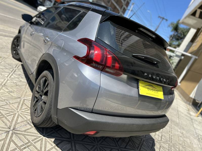 PEUGEOT - 2008 - 2022/2023 - Cinza - R$ 91.900,00