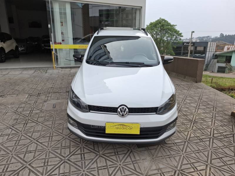 VOLKSWAGEN - FOX - 2018/2018 - Branca - R$ 59.800,00