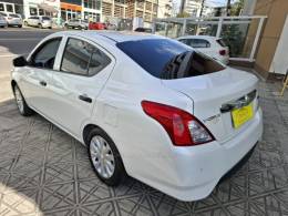 NISSAN - VERSA - 2020/2021 - Branca - R$ 69.800,00