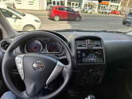 NISSAN - VERSA - 2020/2021 - Branca - R$ 69.800,00