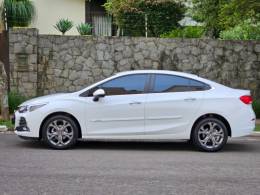 CHEVROLET - CRUZE - 2022/2023 - Branca - R$ 127.800,00