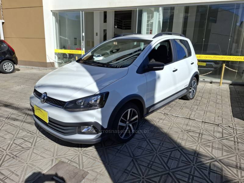 VOLKSWAGEN - FOX - 2020/2021 - Branca - R$ 68.500,00