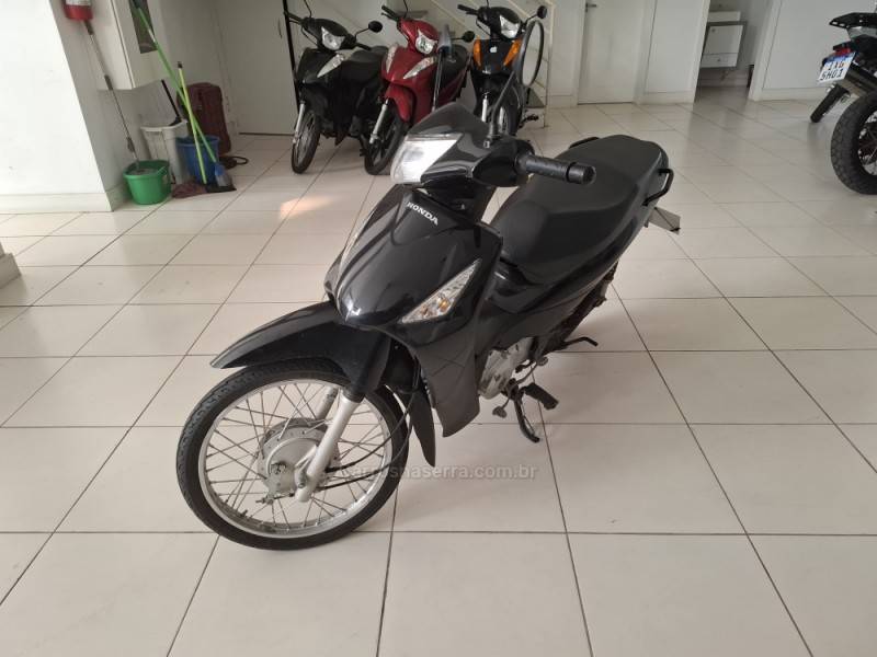 HONDA - BIZ 125 - 2010/2010 - Preta - R$ 8.800,00