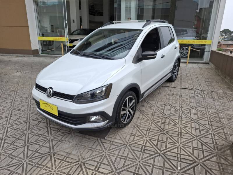 VOLKSWAGEN - FOX - 2018/2018 - Branca - R$ 59.800,00