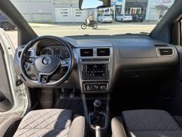 VOLKSWAGEN - FOX - 2020/2021 - Branca - R$ 68.500,00