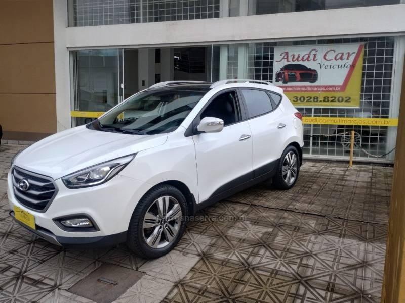 HYUNDAI - IX35 - 2016/2017 - Branca - R$ 89.900,00