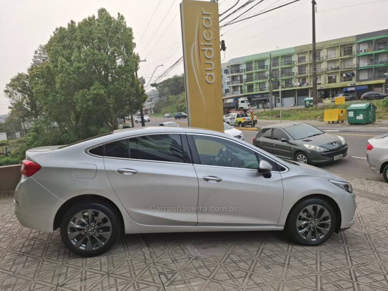 CHEVROLET - CRUZE - 2016/2017 - Prata - R$ 82.500,00